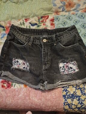 Black Demin Shorts Distressed